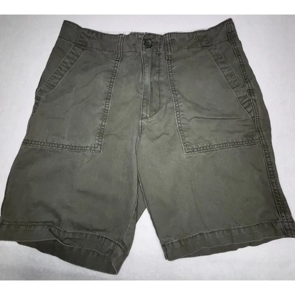 Old Navy Shorts Women’s Green Size 31 Lived-In Straight Utility Cotton